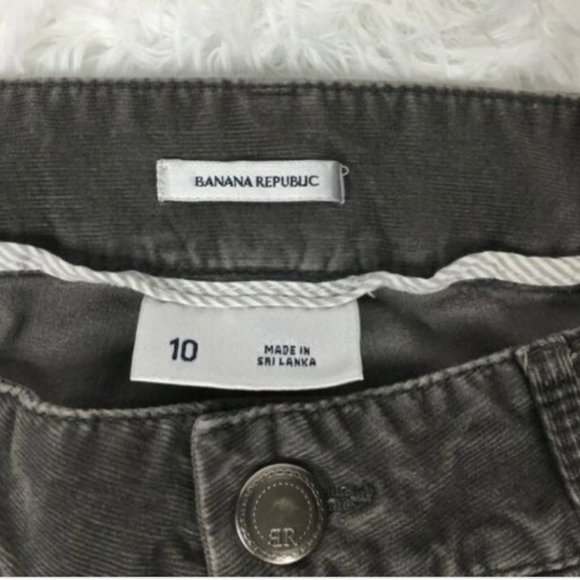 Banana Republic Low Rise Slim Fit Corduroy Jeans - Picture 4 of 4